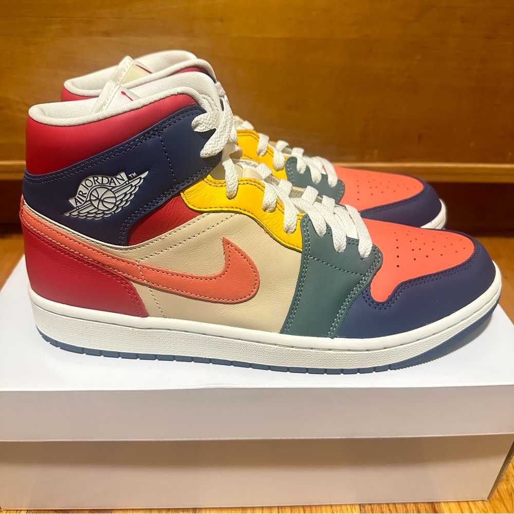 Womens Air Jordan 1 Mid SE Multi Color Athletic Shoes 12 Pastel Limited Edition - Picture 3 of 12